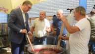 Srbija bogata šljivicima: Predsednik otvorio Sajam u Osečini i najavio nova ulaganja
