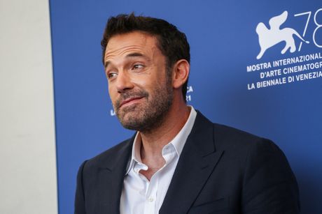 Ben Aflek Ben Affleck Ben Aflek Ben Affleck