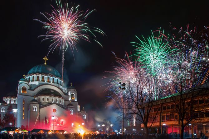 Nova godina, vatromet, Hram Svetog Save, Beograd, slavlje Nova godina, vatromet, Hram Svetog Save, Beograd, slavlje