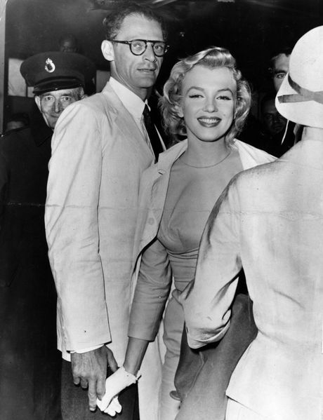 Marilyn Monroe, Arthur Miller, Merlin Monro i Artur MIler Marilyn Monroe, Arthur Miller, Merlin Monro i Artur MIler