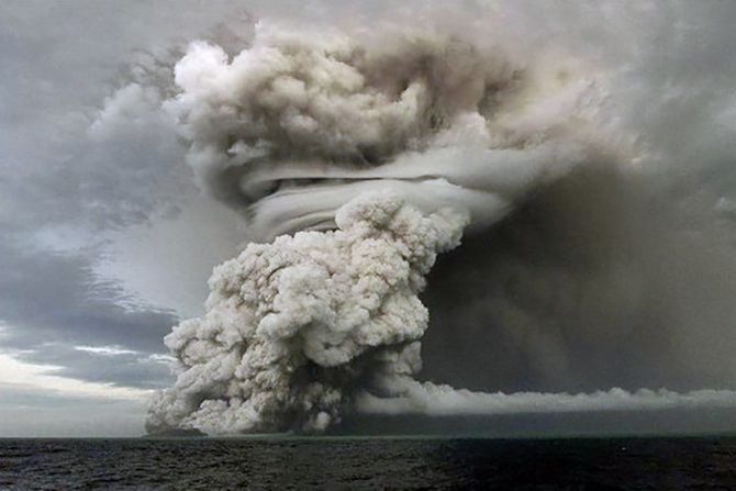 Tonga erupcija vulkana Tonga erupcija vulkana
