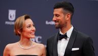 Novak Đoković je ovako čestitao Jeleni godišnjicu braka: Sa Vimbldona stiže pesma u čast decenije bračne sreće