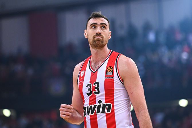 Nikola Milutinov Nikola Milutinov