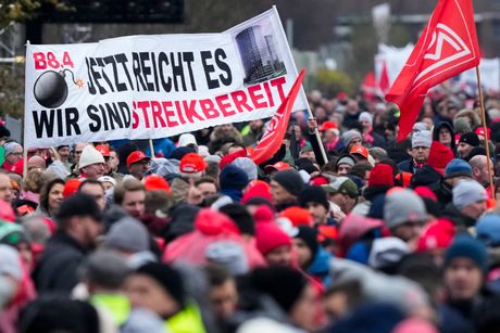Protest radnika Folksvagena Protest radnika Folksvagena