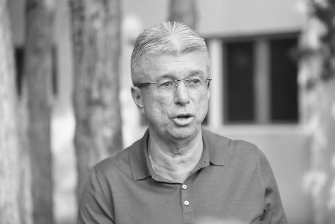 Saša Popović Saša Popović