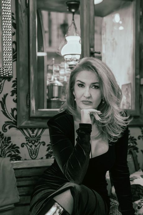 Jelena Ćirić, knjiga Jelena Ćirić, knjiga